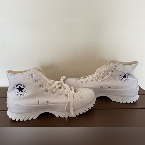 Converse Chuck Taylor All Star Lugged 2.0 High 'White Black' - Picture 7 of 12